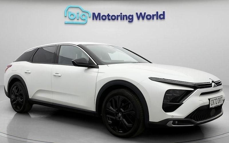 Used 2022 Citroën C5 X PureTech Estate | £15,200 (Fair price) - Image 1/4