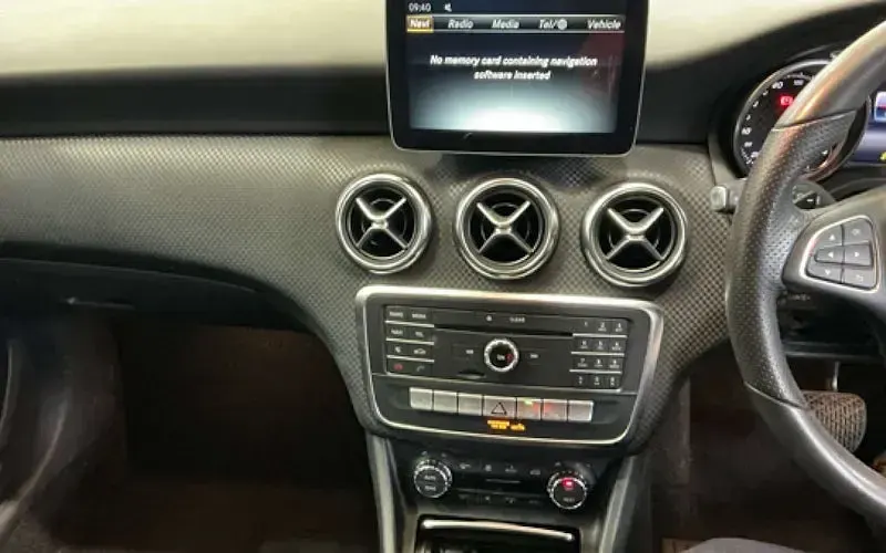 Used Mercedes A180 Premium 109 HP (80 kW) 2017 Red Hatchback
