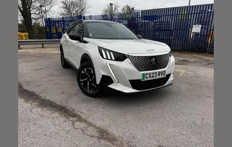 Used Peugeot e-2008 GTi 100 kW (136 HP) 2023 White SUV