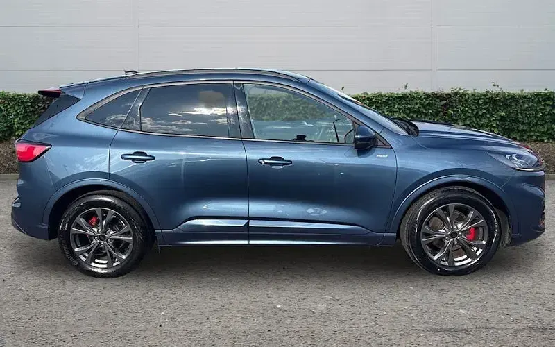 Used Ford Kuga ST-Line 190 HP (139 kW) 2023 Blue SUV