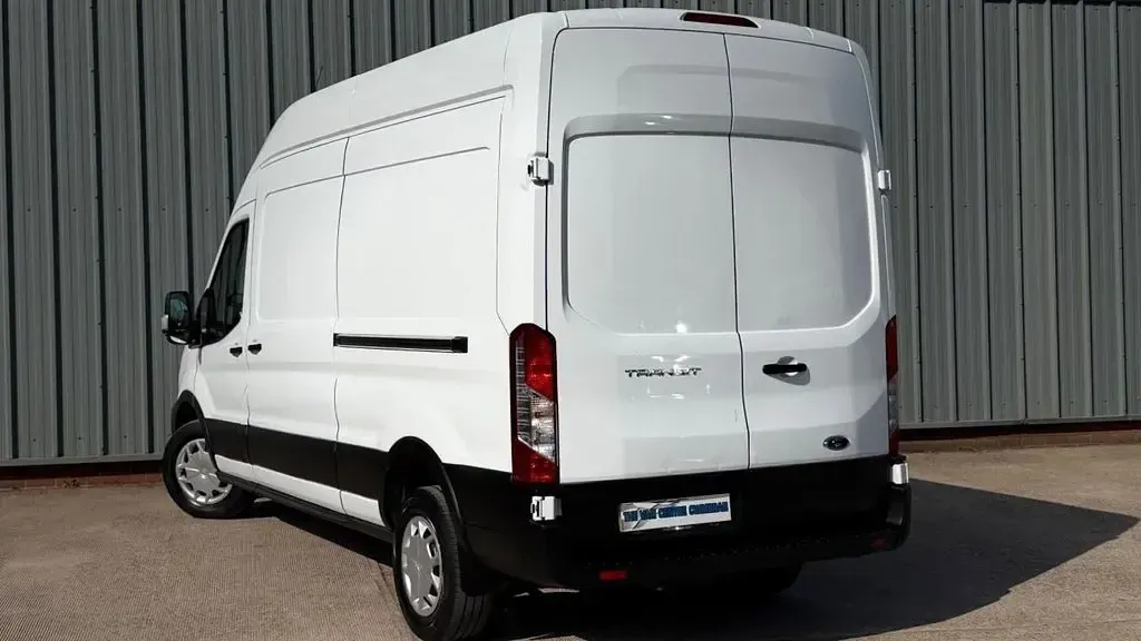 Used Ford Transit Trend 130 HP (95 kW) 2024 White Van