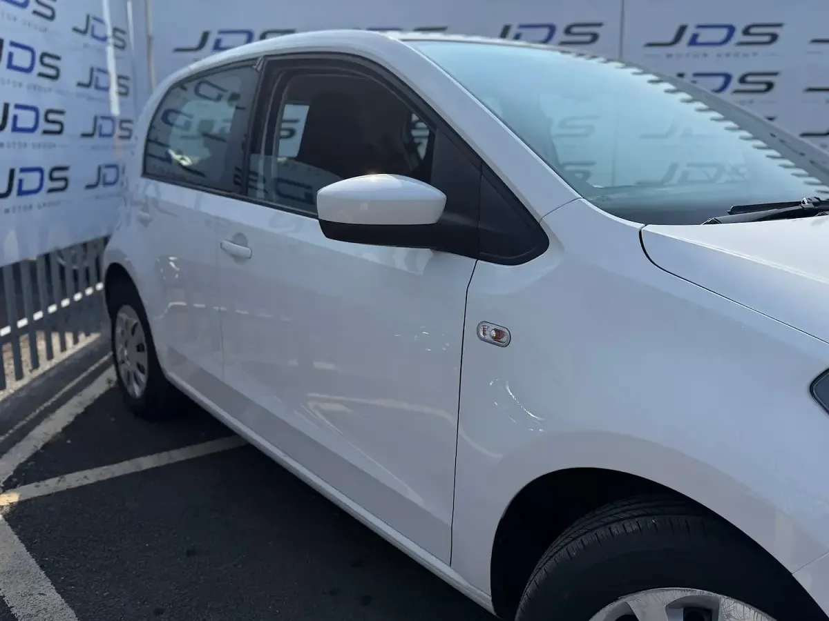Used Skoda Citigo SE 60 HP (44 kW) 2016 White Hatchback