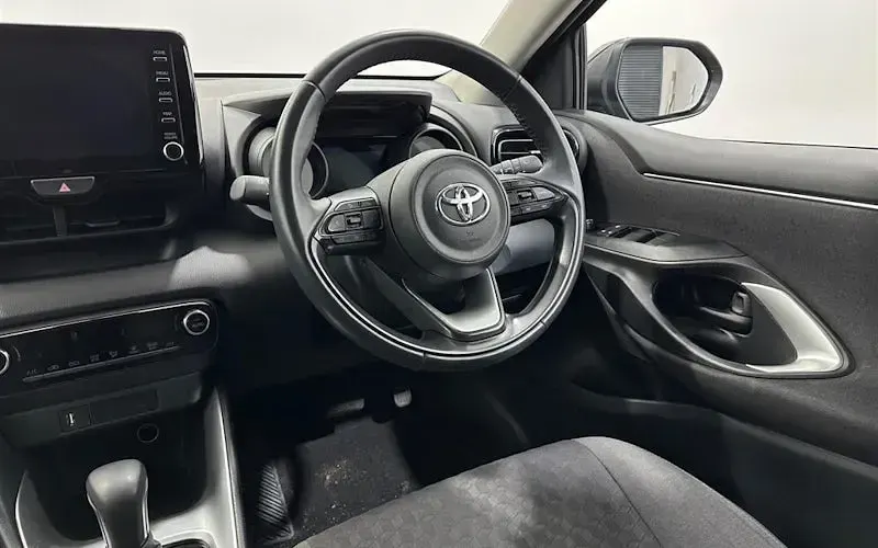 Used Toyota Yaris Design 116 HP (85 kW) 2023 Grey Hatchback