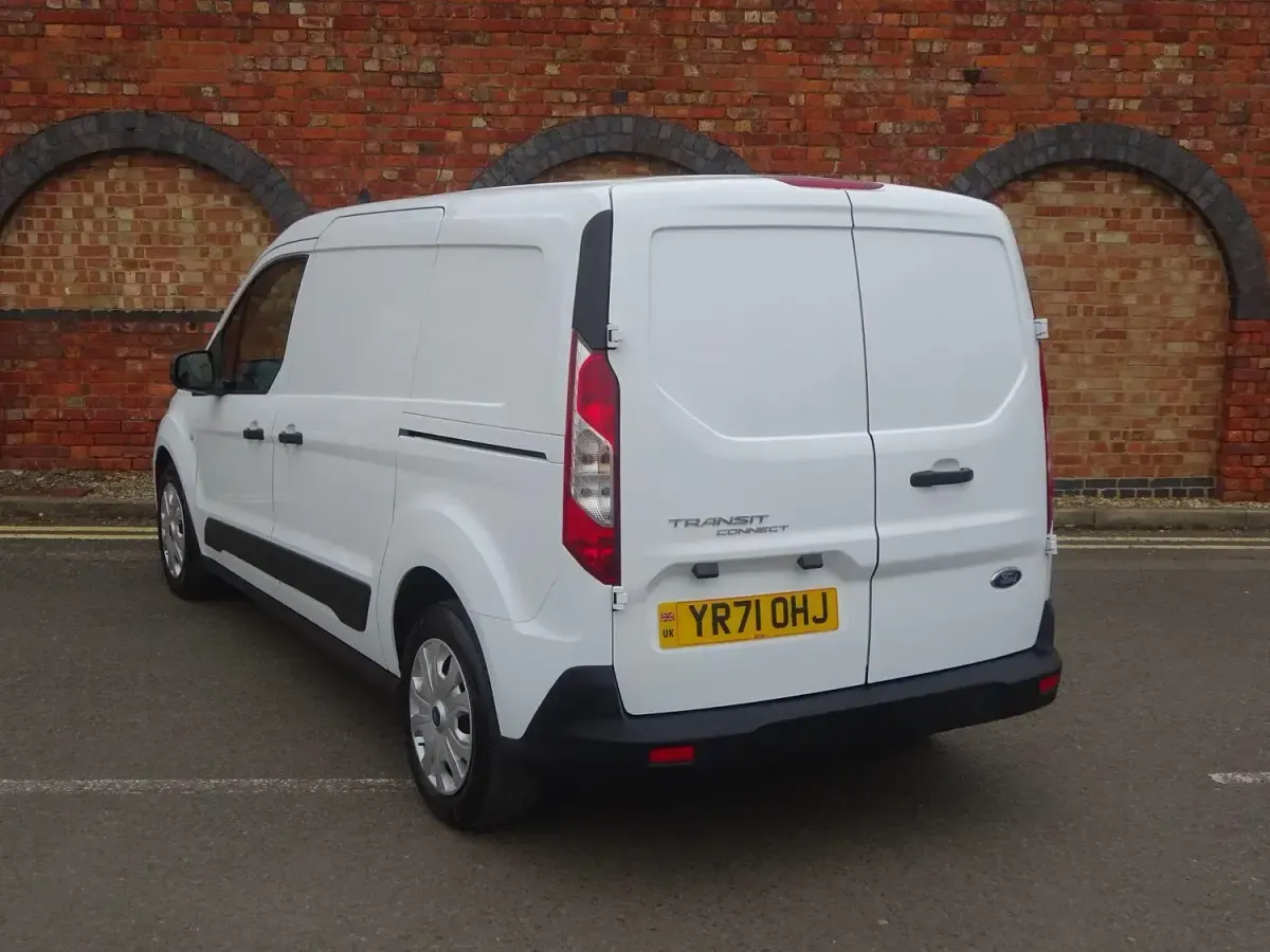 Used Ford Transit Connect Trend 100 HP (73 kW) 2021 White MPV