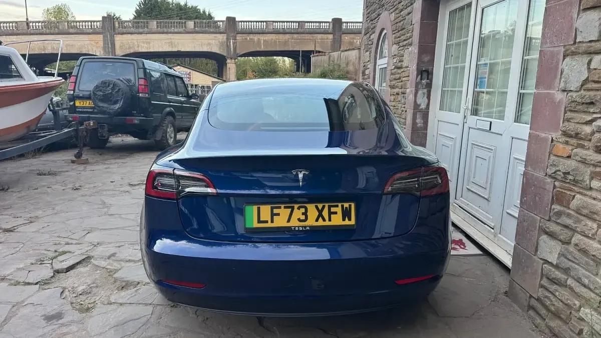 Used Tesla Model 3 Long Range RWD 235 kW (320 HP) 2023 Blue Sedan
