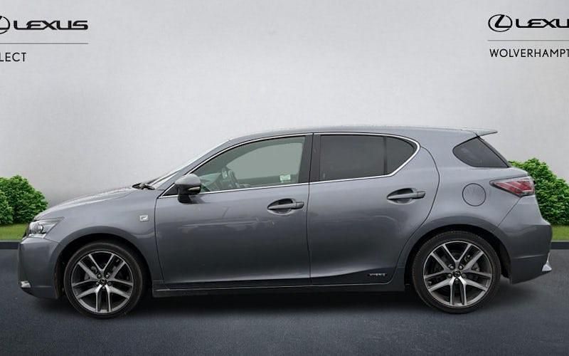 Used Lexus CT200h Sport Line 136 HP (100 kW) 2017 Hatchback