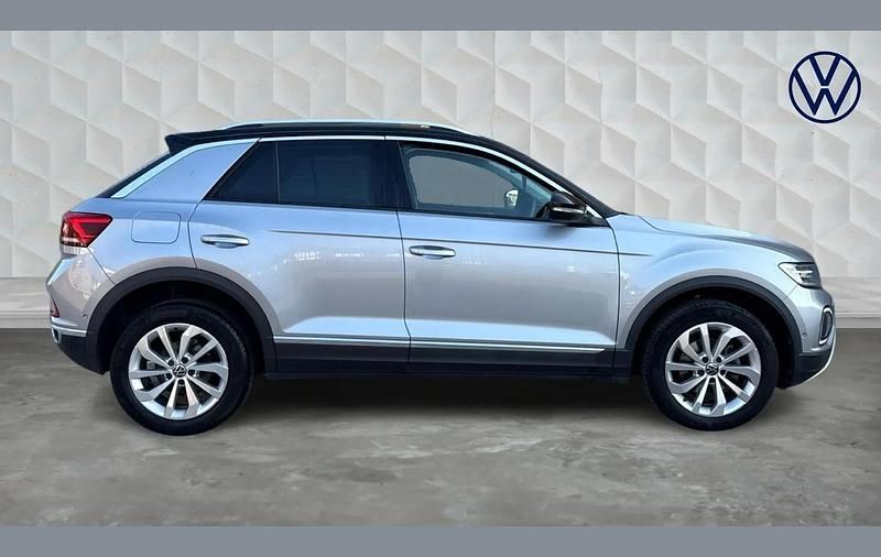 Used VW T-Roc Style 150 HP (110 kW) 2022 Silver SUV