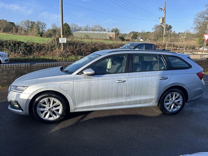 Used Skoda Octavia SE Technology 2022 Silver Estate
