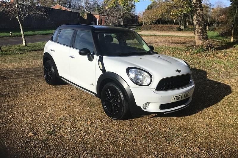 White Used 2014 Mini Cooper Countryman SUV | £7,995 (Fair price) - Image 1/1