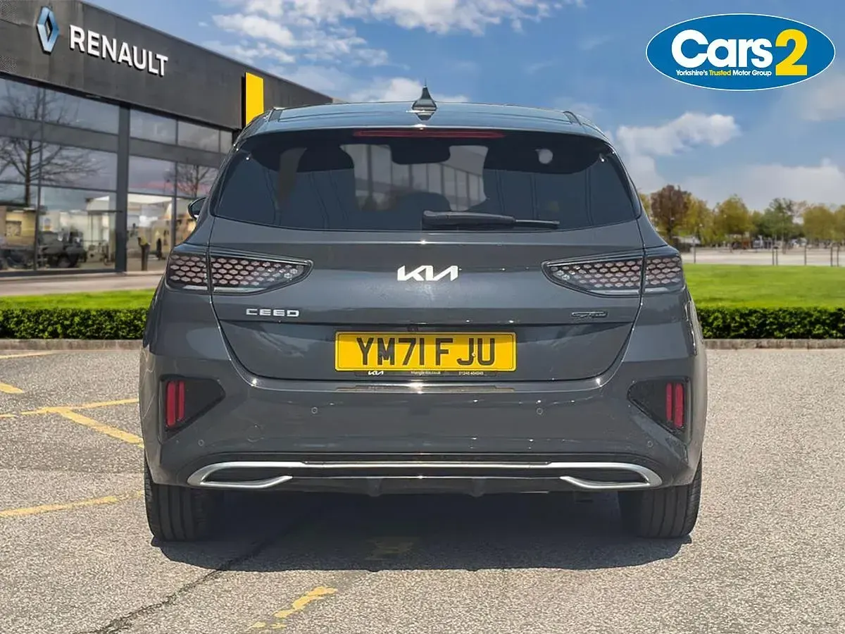 Used Kia Ceed GT-Line 160 HP (117 kW) 2022 Grey Hatchback