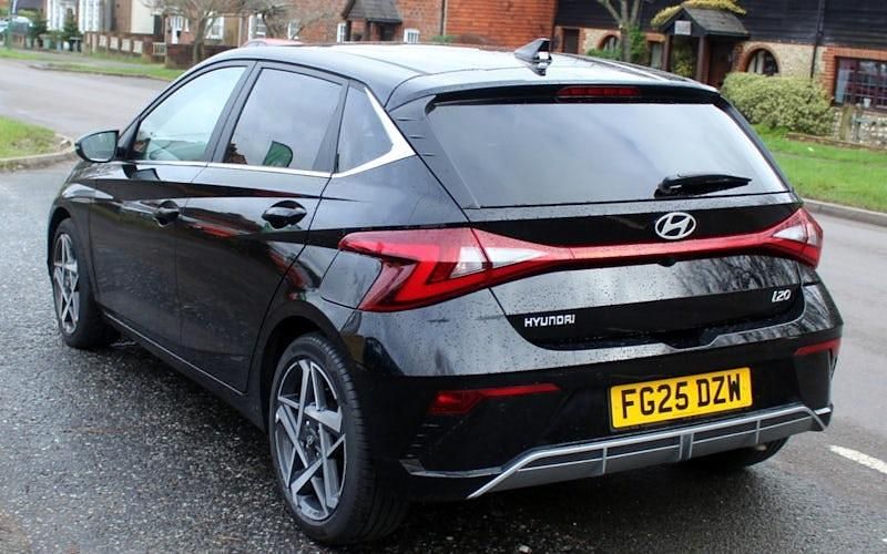 Used Hyundai i20 Ultimate 101 HP (74 kW) 2025 Black Hatchback