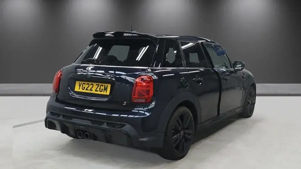 Used Mini Cooper S Hatch 178 HP (130 kW) 2022 Blue/black Hatchback
