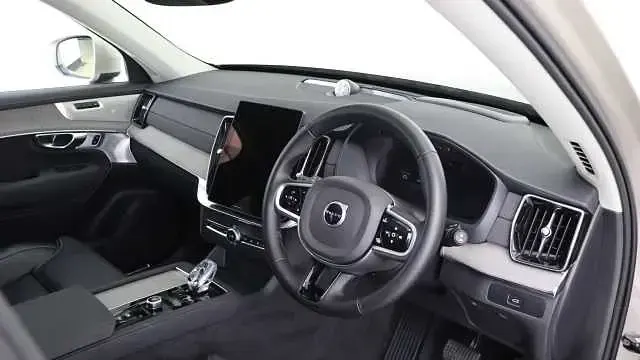 Usado Volvo XC90 Ultra 250 HP (183 kW) 2025 SUV