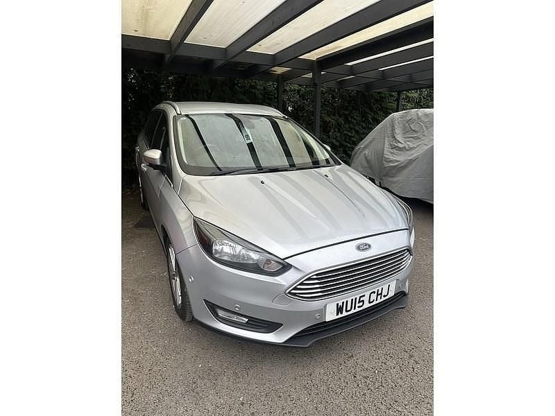 Used Ford Focus Zetec 125 HP (91 kW) 2015 Silver Estate