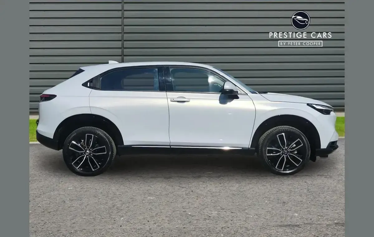 Used Honda HR-V Advance 131 HP (96 kW) 2023 White SUV