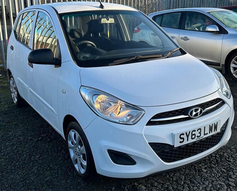 White Used 2013 Hyundai i10 Classic Hatchback | £2,595 (Fair price) - Image 1/4