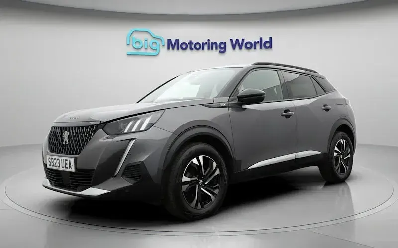Used Peugeot 2008 GT 131 HP (96 kW) 2023 Grey SUV