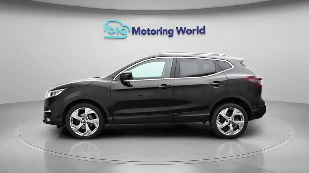 Used Nissan Qashqai N-Motion 160 HP (117 kW) 2021 Black SUV