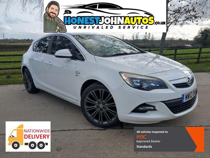 Used Vauxhall Astra SRi 2012 White Hatchback