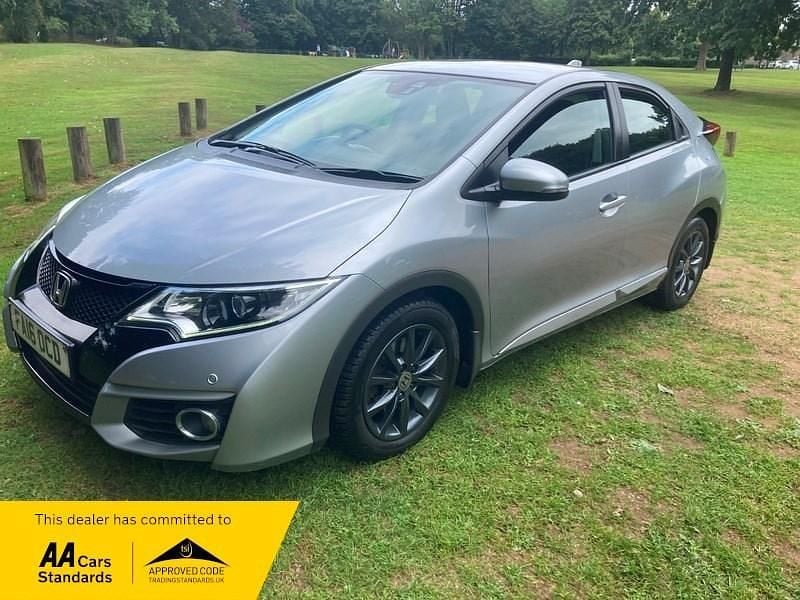 Silver Used 2016 Honda Civic SE Plus Hatchback | £4,995 (Fair price) - Image 1/3