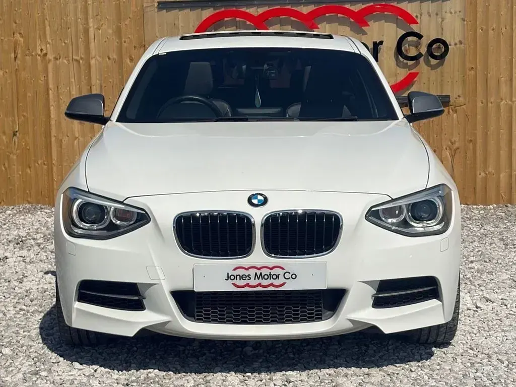 Used BMW M135 M Sport 320 HP (235 kW) 2013 White Hatchback