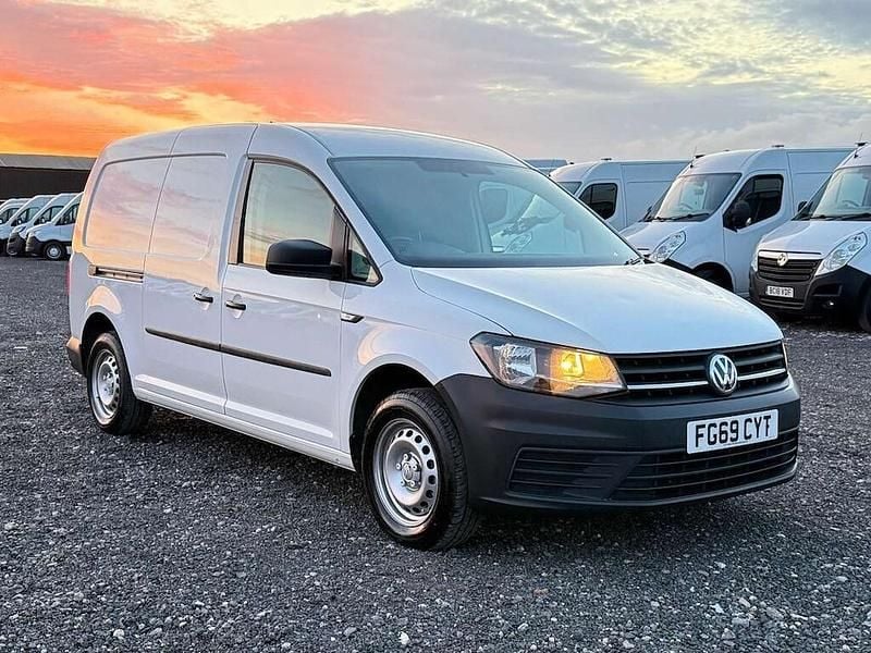 Used VW Caddy Maxi Startline 102 HP (75 kW) 2019 White MPV