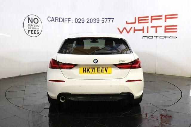 Used BMW 118 Sport Line 2021 White Hatchback