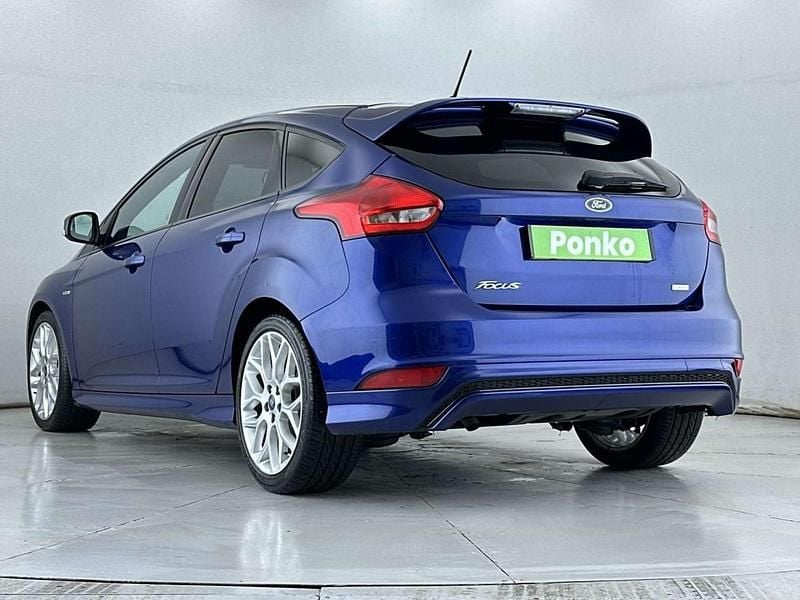 Used Ford Focus ST-Line X 140 HP (102 kW) 2018 Blue Hatchback
