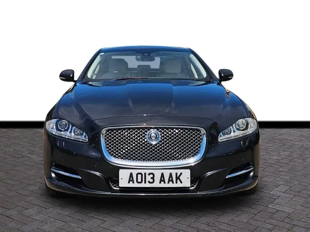 Used Jaguar XJ Portfolio 275 HP (202 kW) 2013 Grey Sedan