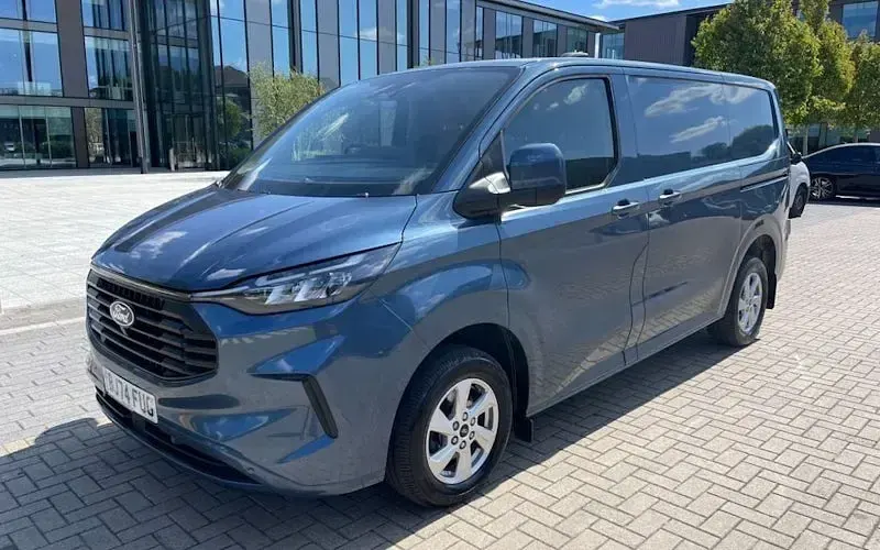 Used Ford Transit Custom Limited 136 HP (100 kW) 2024 Van