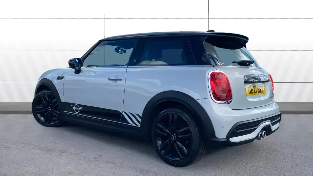 Second-hand Mini Cooper S Exclusive 178 CP (130 kW) 2021 Argintiu Hatchback