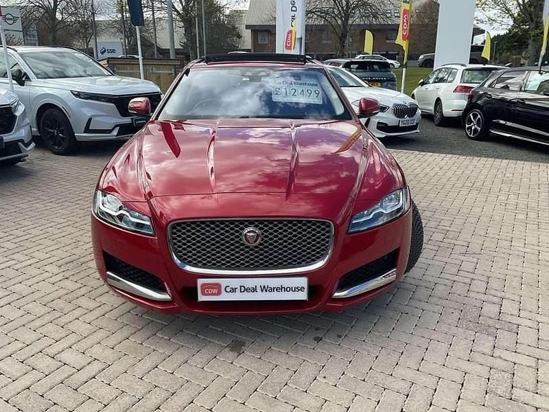 Second-hand Jaguar XF Portfolio 296 CP (217 kW) 2017 Roșu Berlinǎ