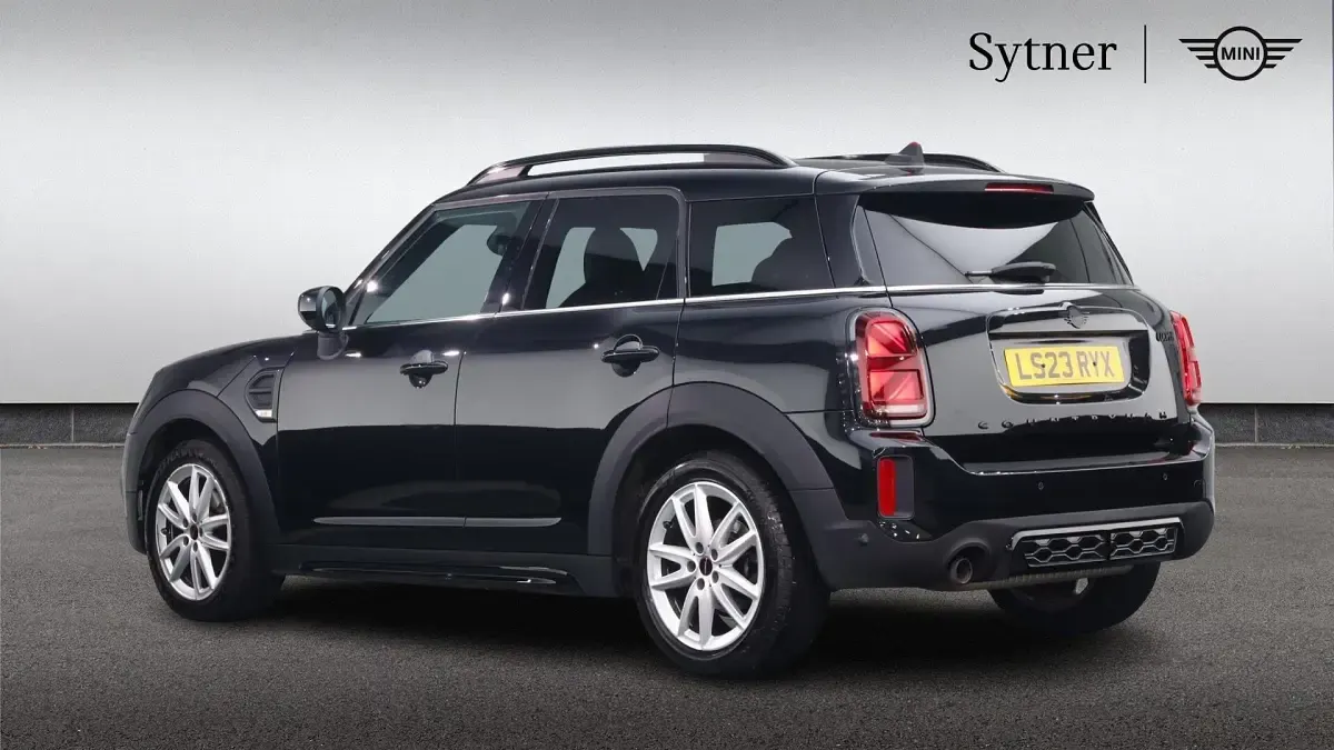 Used Mini Cooper Countryman Sport 134 HP (98 kW) 2023 Black SUV