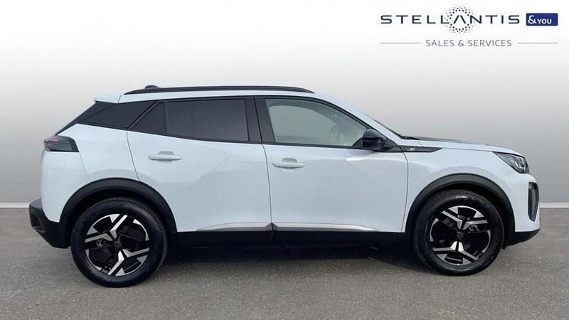 Used Peugeot e-2008 Allure 98 kW (134 HP) 2024 White SUV