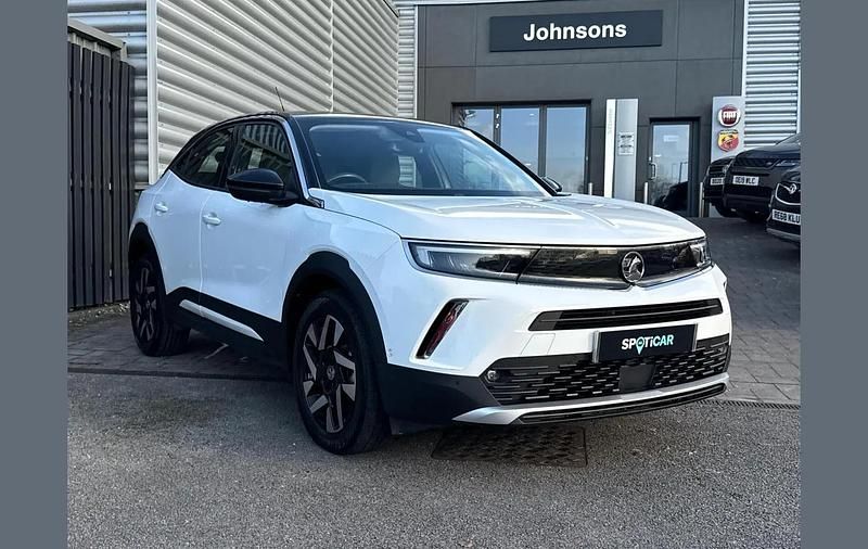 Used Vauxhall Mokka Elite 100 kW (136 HP) 2022 White SUV