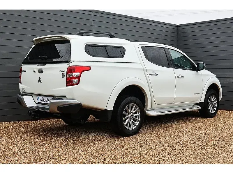 Used Mitsubishi L200 Warrior 2016 White Pickup