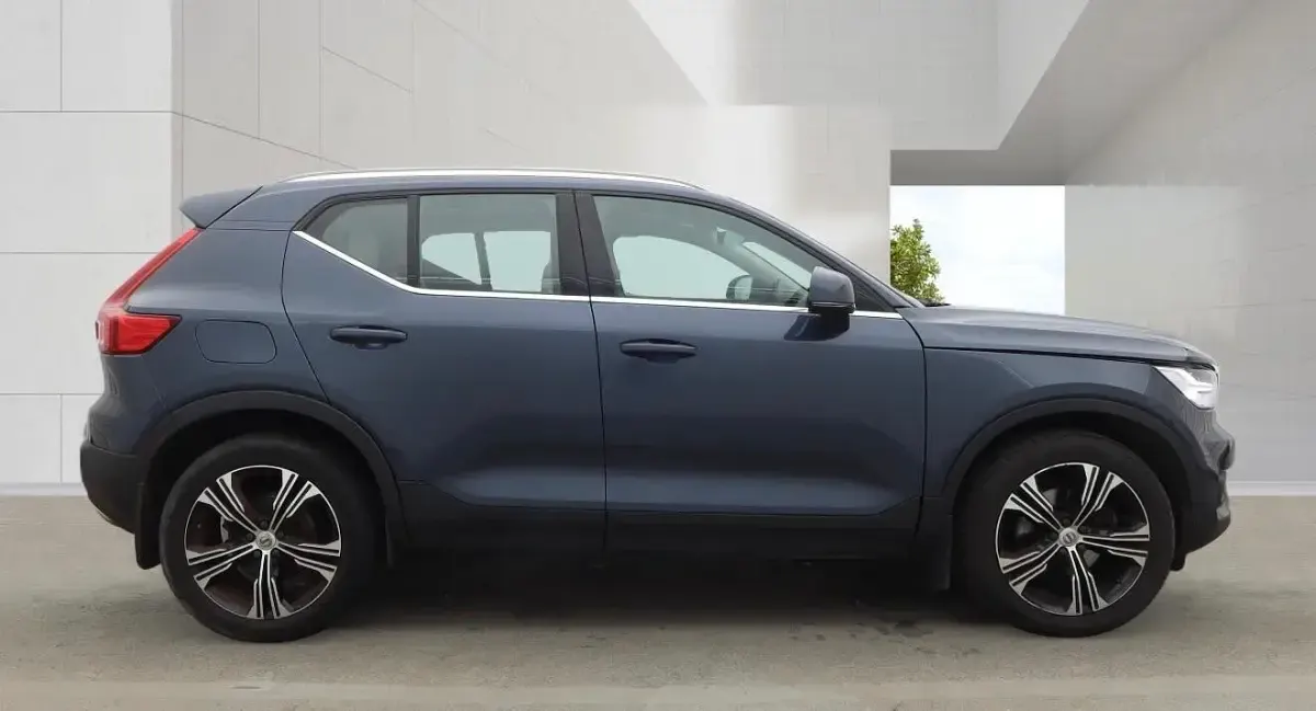 Used Volvo XC40 Inscription 2020 Blue SUV