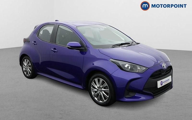 Used 2025 Toyota Yaris Hybrid Hatchback | £14,799 (Super price) - Image 1/4