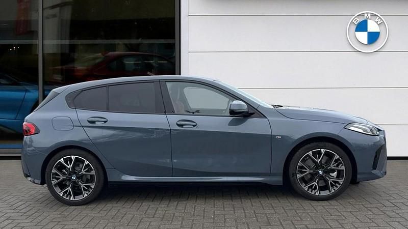 Usado BMW 123 M Sport 215 CV (158 kW) 2025 Gris Utilitario