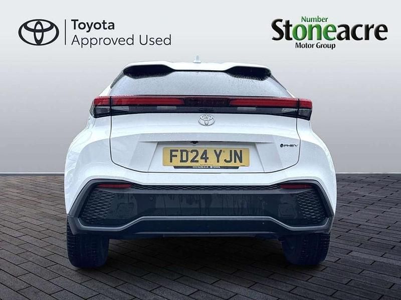 Used Toyota C-HR Design 220 HP (161 kW) 2024 White SUV