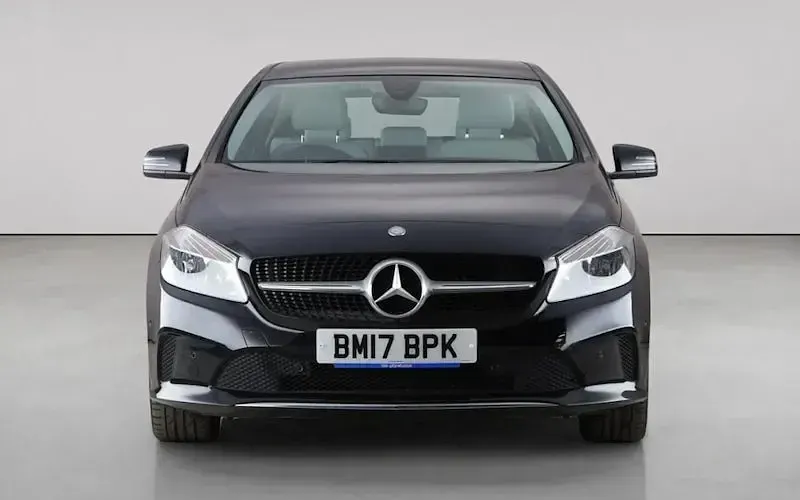 Used Mercedes A180 Executive 109 HP (80 kW) 2017 Black Hatchback