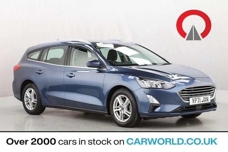 Used Ford Focus Zetec 125 HP (91 kW) 2021 Blue Estate