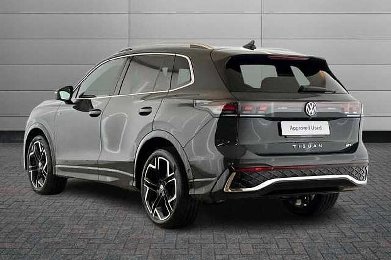 New VW Tiguan R-line 150 HP (110 kW) 2026 Urano grey SUV