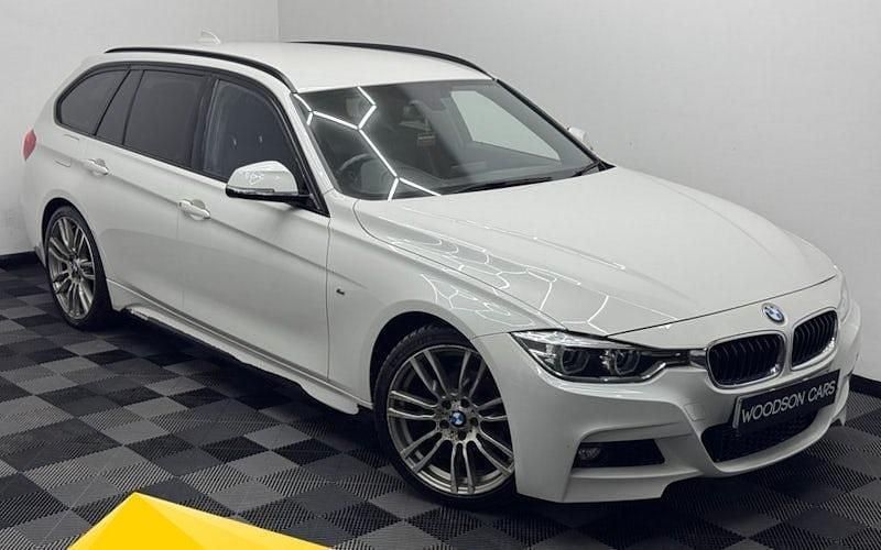 Used 2019 BMW 320 M Sport Estate | £13,650 (Super price) - Image 1/2