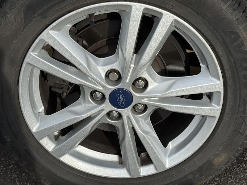 Begagnad Ford S-MAX Titanium 150 HK (110 kW) 2020 Grå Minibuss
