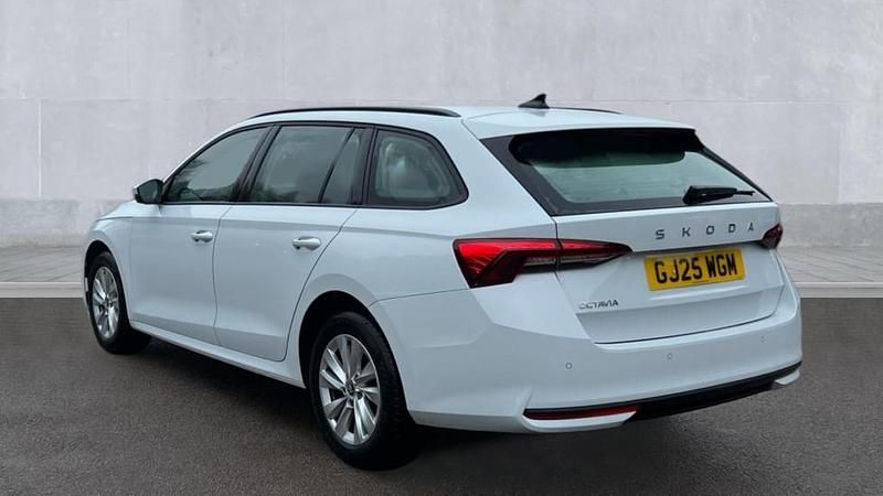 Used Skoda Octavia SE Technology 116 HP (85 kW) 2025 Moon white metallic