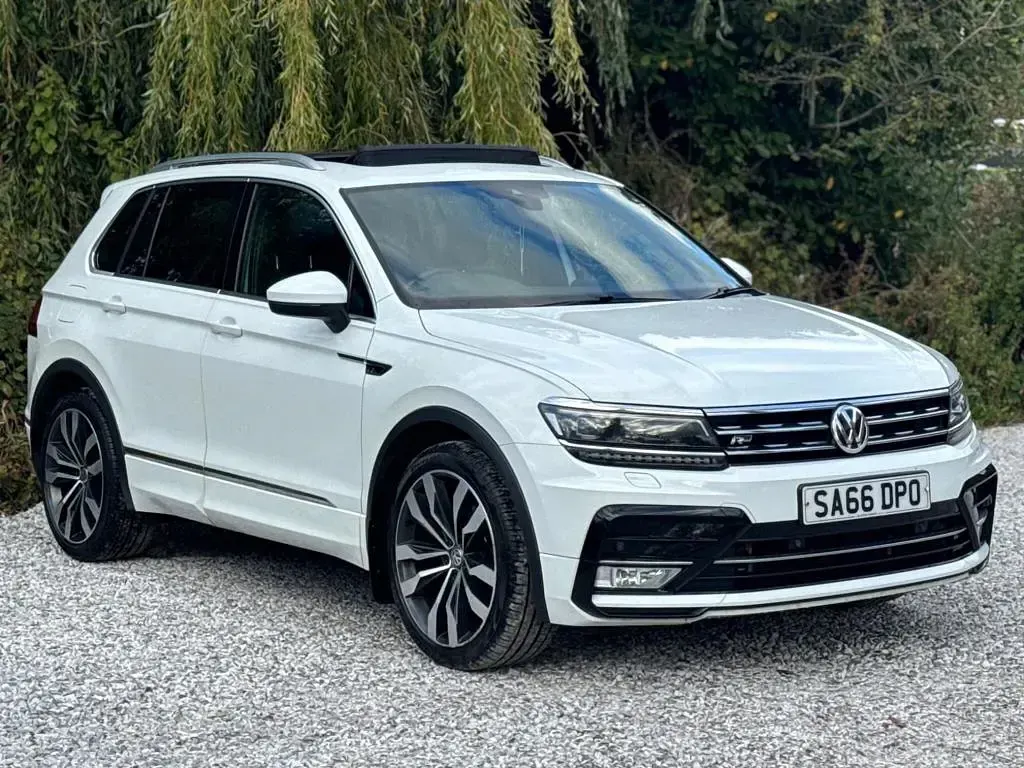 Used VW Tiguan R-line 150 HP (110 kW) 2016 White SUV
