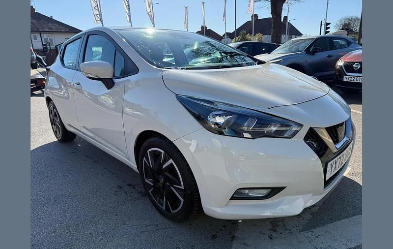 Used Nissan Micra Acenta 91 HP (66 kW) 2022 White Hatchback