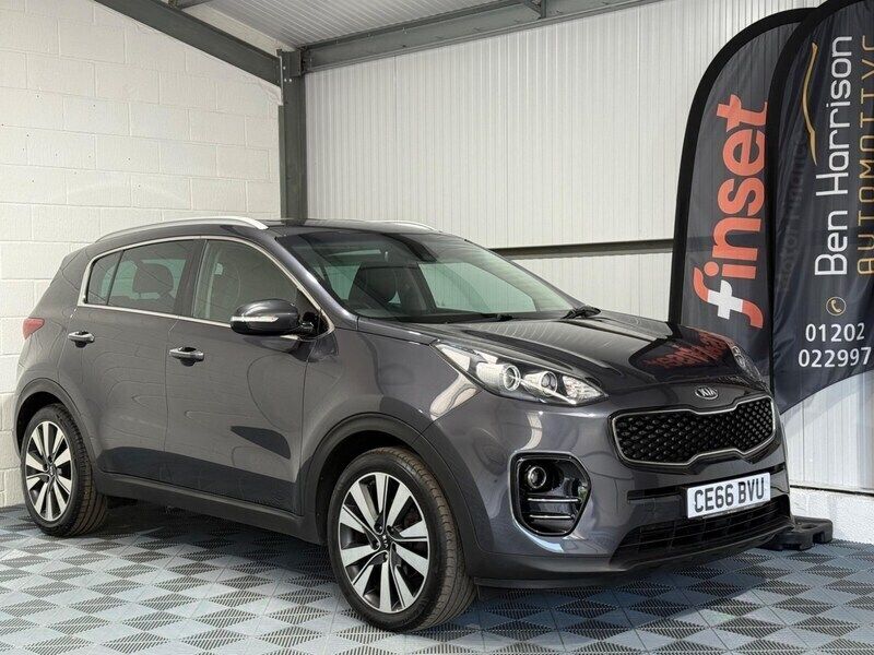 Silver Used 2016 Kia Sportage 3 SUV | £7,995 (Fair price) - Image 1/4