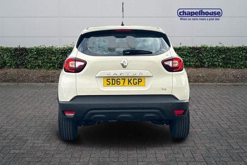 Used Renault Captur Dynamique 90 HP (66 kW) 2017 SUV